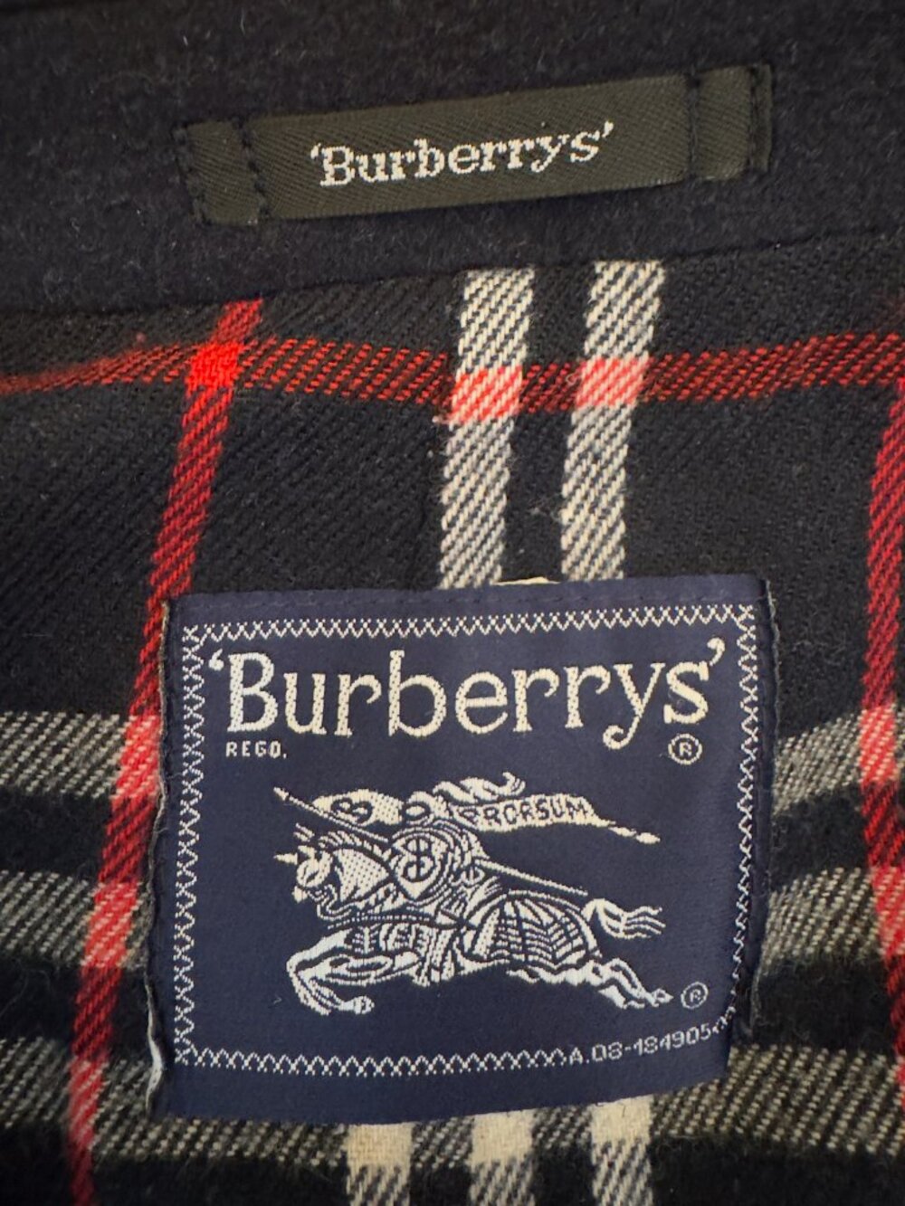 Burberry Men's Navy Blue Wool Car Coat with Plaid Lining - Picture 8 of 13